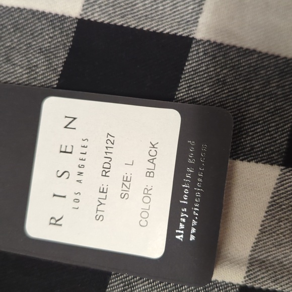 Shacket - Picture 5 of 7